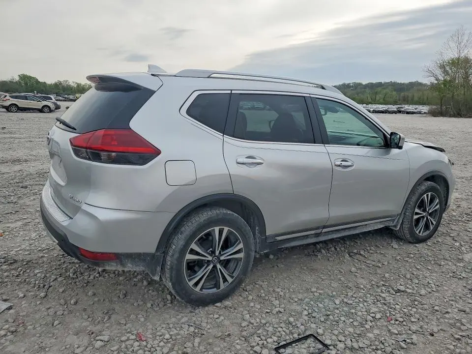 2018 NISSAN ROGUE SL  