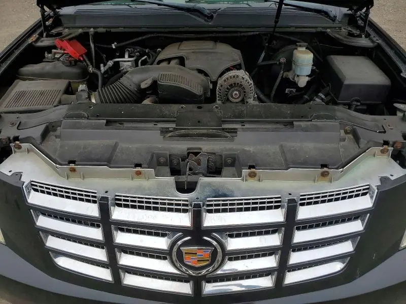 2011 CADILLAC ESCALADE   