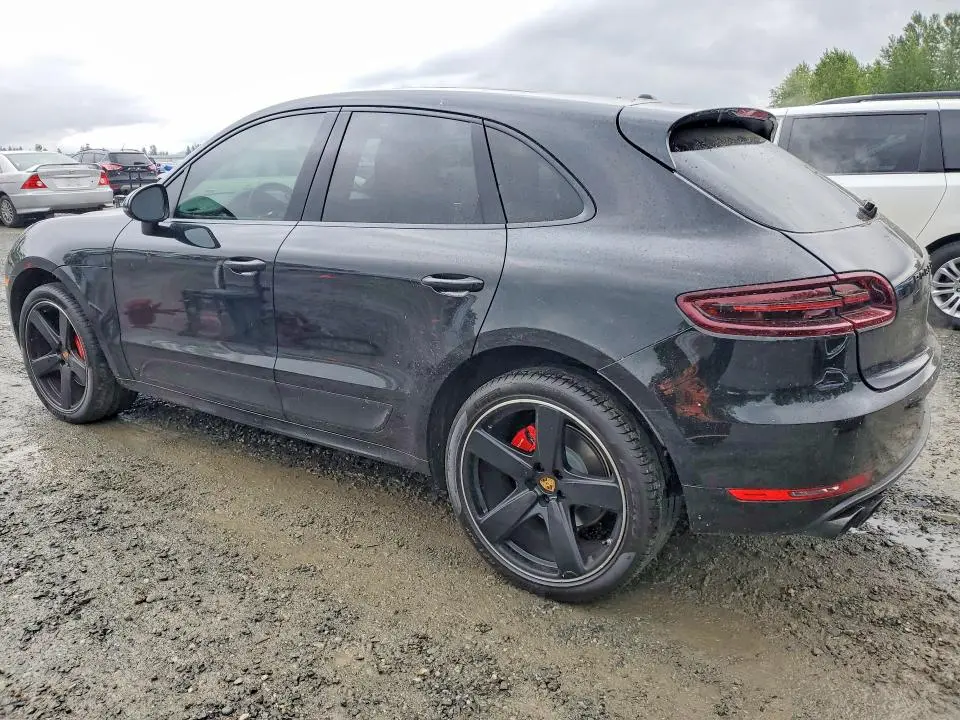 2018 PORSCHE MACAN GTS  