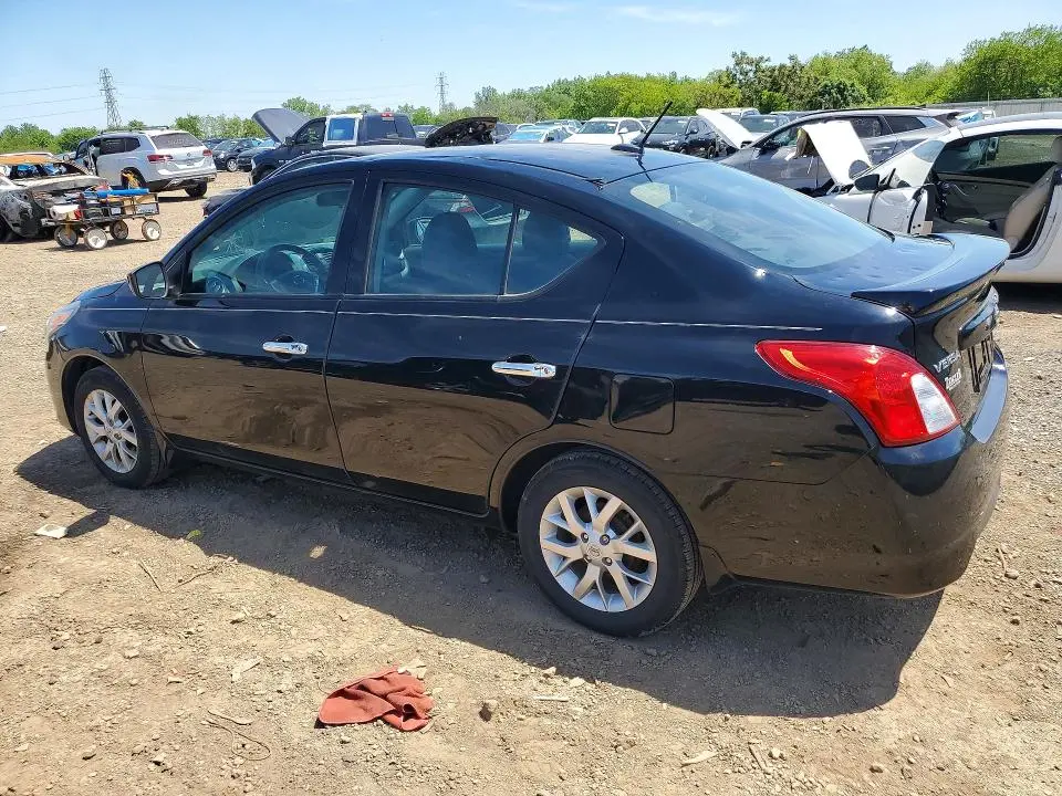 2019 NISSAN VERSA SV  