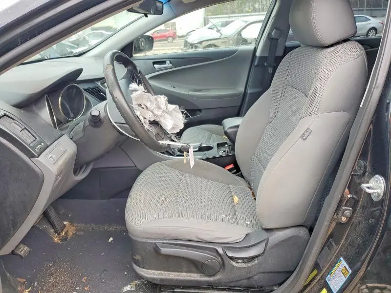2011 HYUNDAI SONATA GLS  