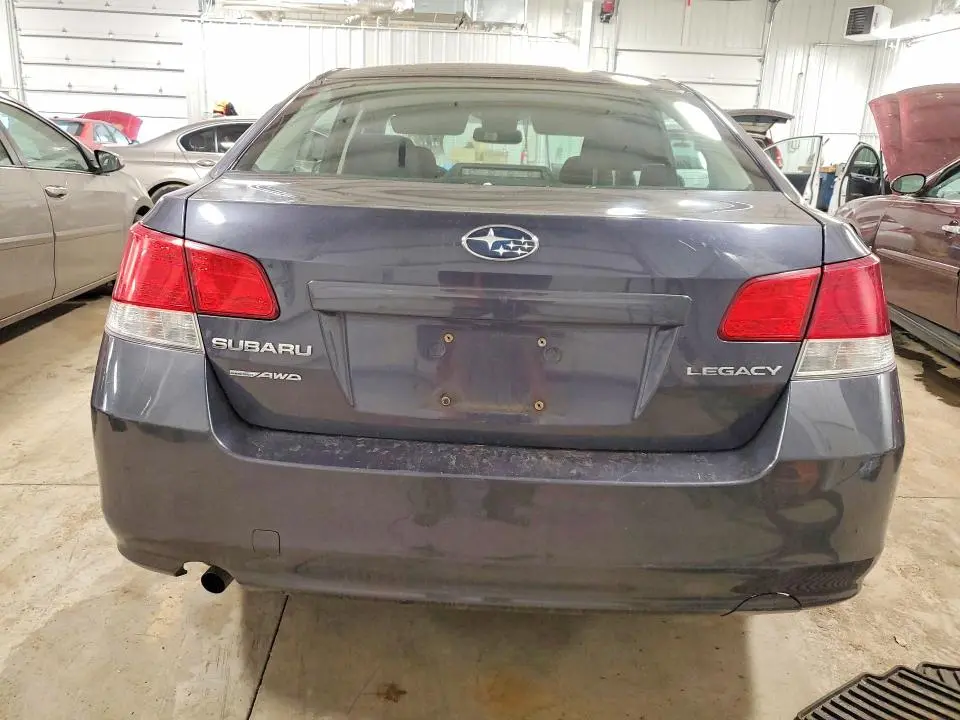 2013 SUBARU LEGACY 2.5I  
