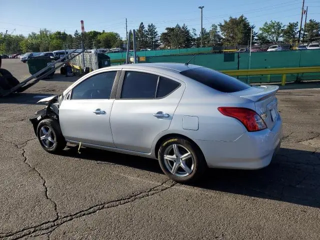 2019 NISSAN VERSA S  