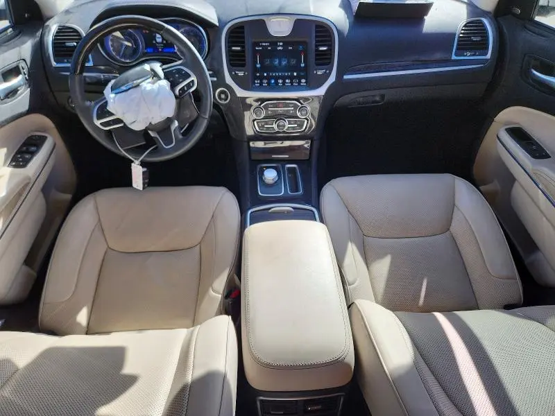 2019 CHRYSLER 300 LIMITED  