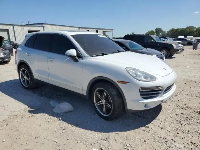 2014 PORSCHE CAYENNE   