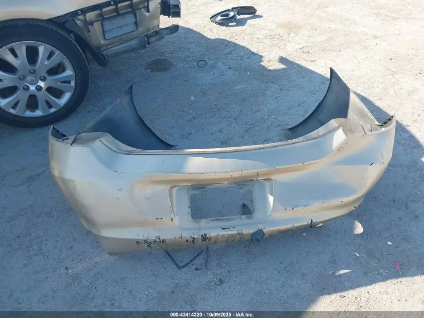 2010 TOYOTA AVALON XLS