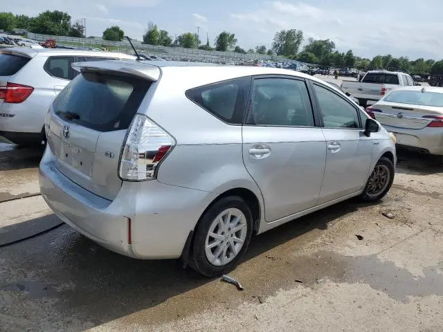 2012 TOYOTA PRIUS V   
