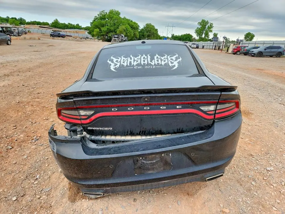 2018 DODGE CHARGER SXT  