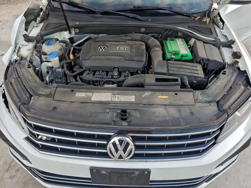 2016 VOLKSWAGEN PASSAT S  