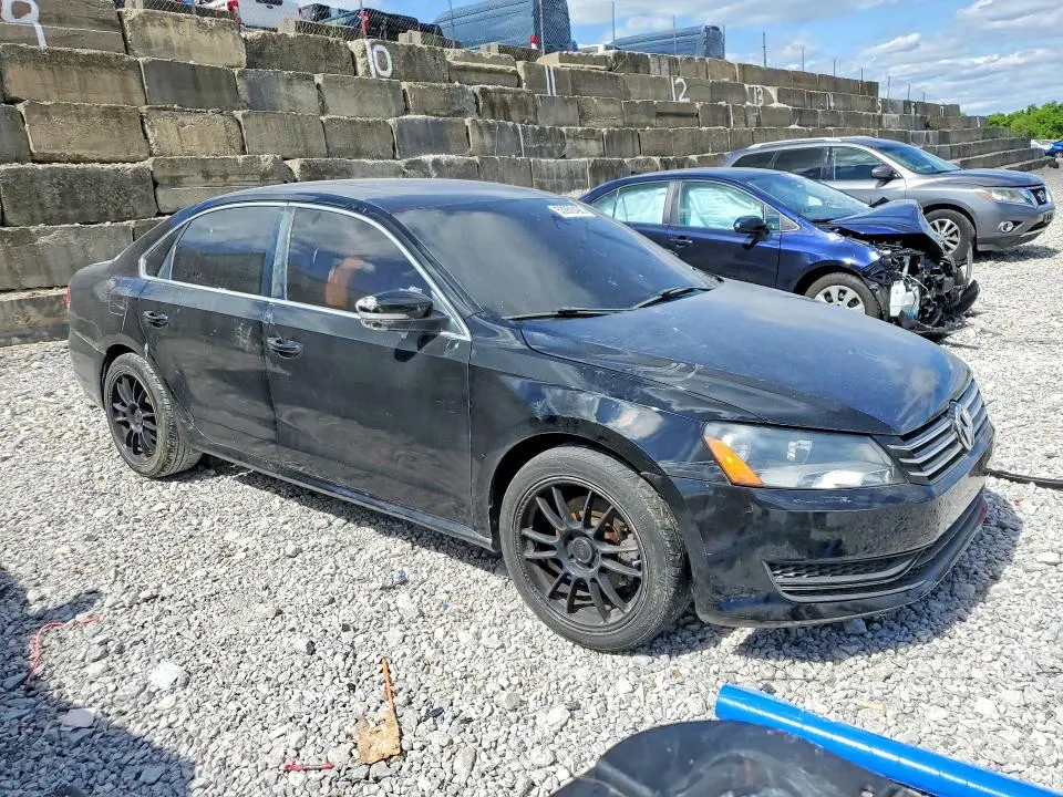 2014 VOLKSWAGEN PASSAT SE  