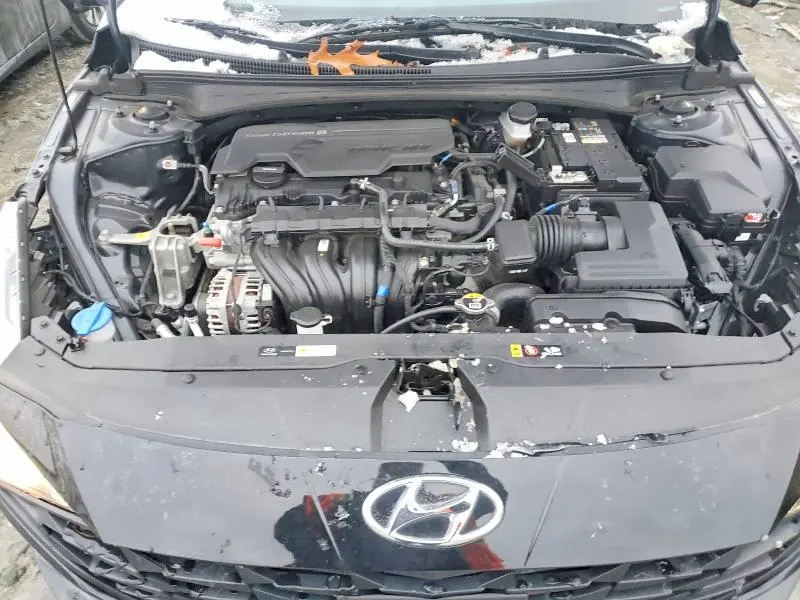 2023 HYUNDAI ELANTRA SE  