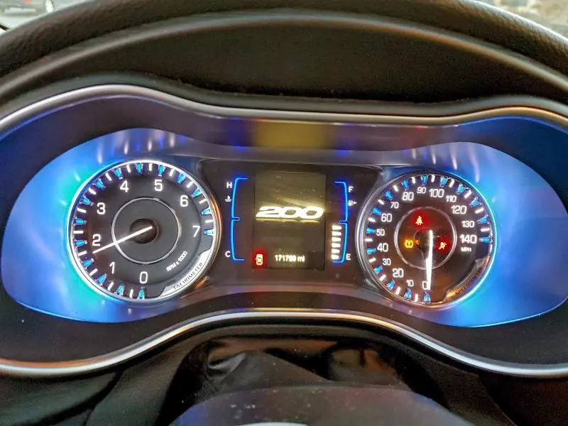 2016 CHRYSLER 200 LIMITED  