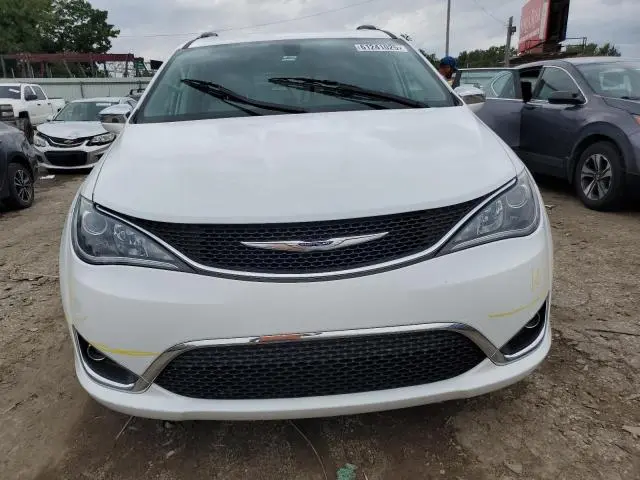 2019 CHRYSLER PACIFICA LIMITED  