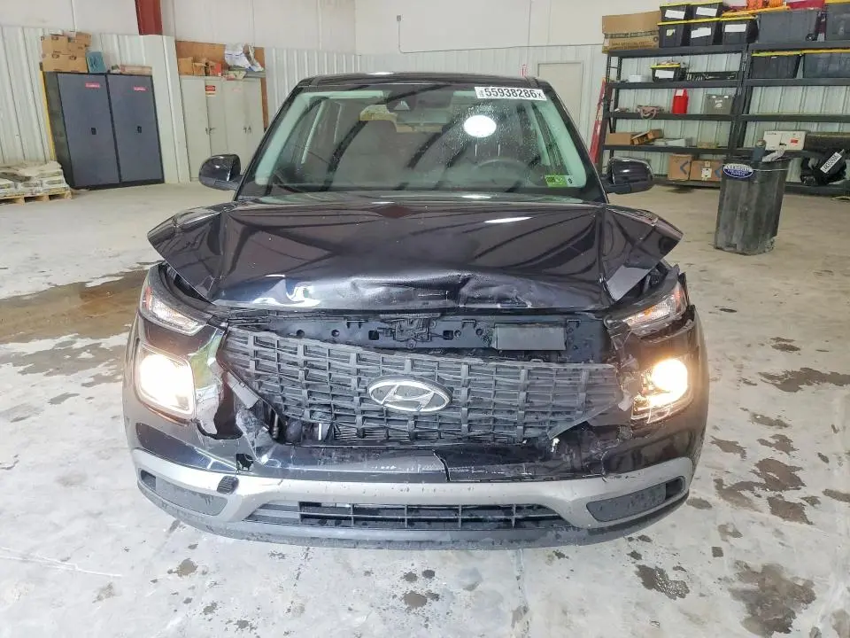 2022 HYUNDAI VENUE SE  