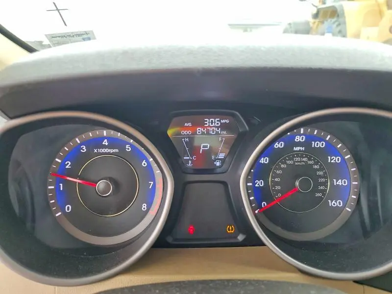 2013 HYUNDAI ELANTRA   