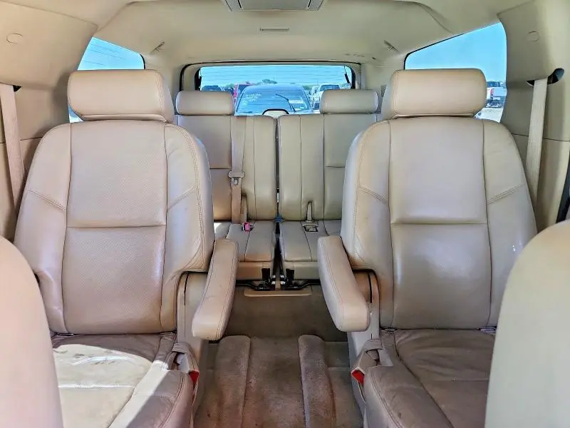 2010 CADILLAC ESCALADE ESV PREMIUM  
