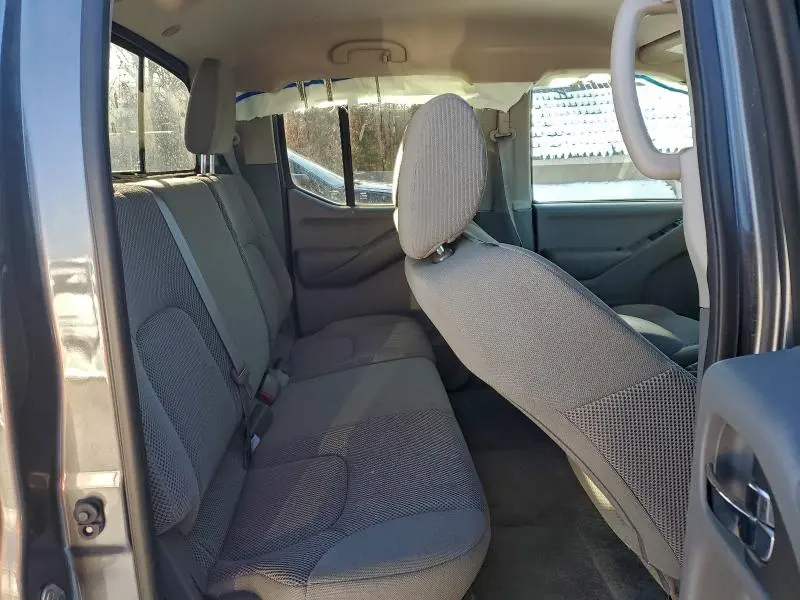 2018 NISSAN FRONTIER S  