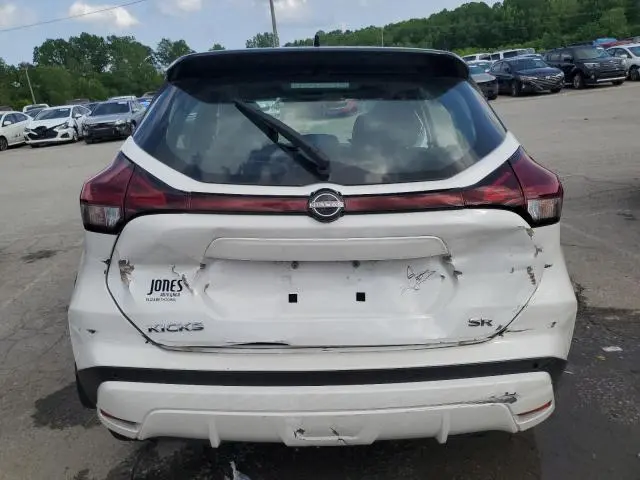2022 NISSAN KICKS SR  