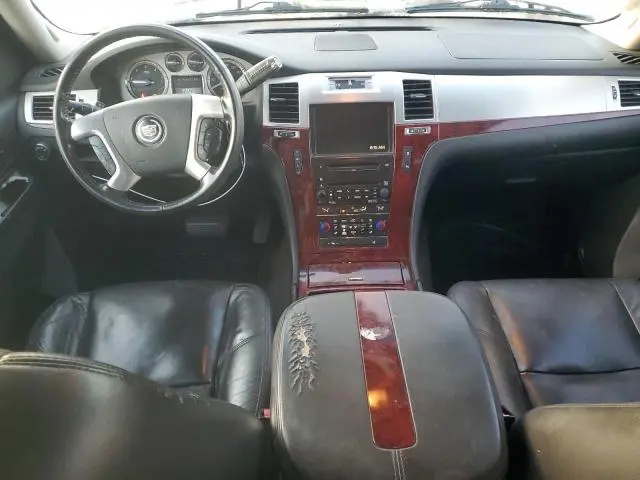 2010 CADILLAC ESCALADE ESV PREMIUM  