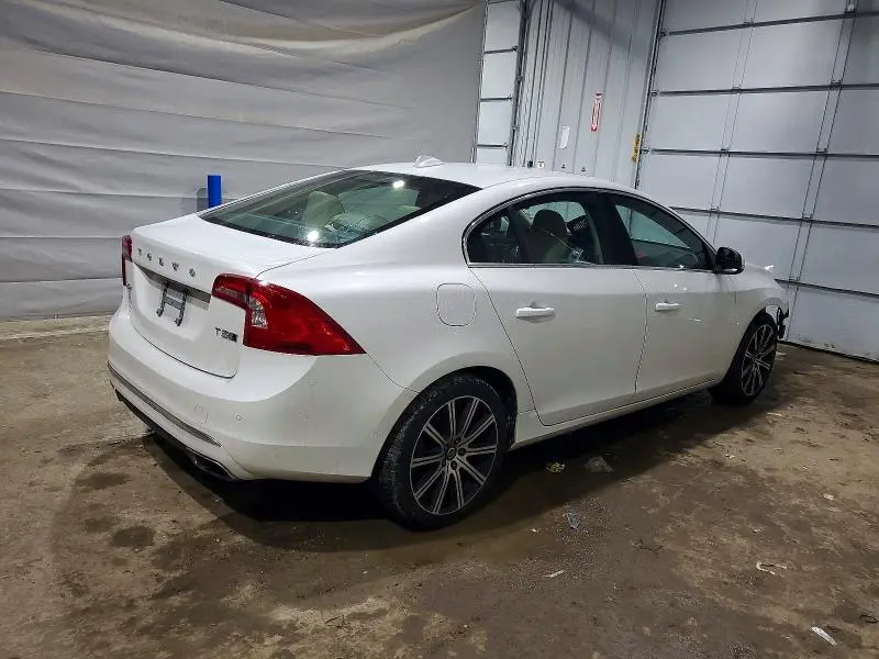 2018 VOLVO S60 PLATINUM  