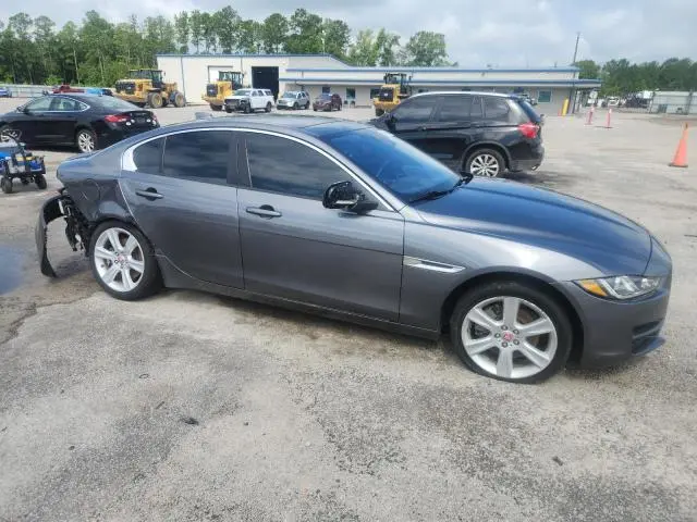 2017 JAGUAR XE PREMIUM  