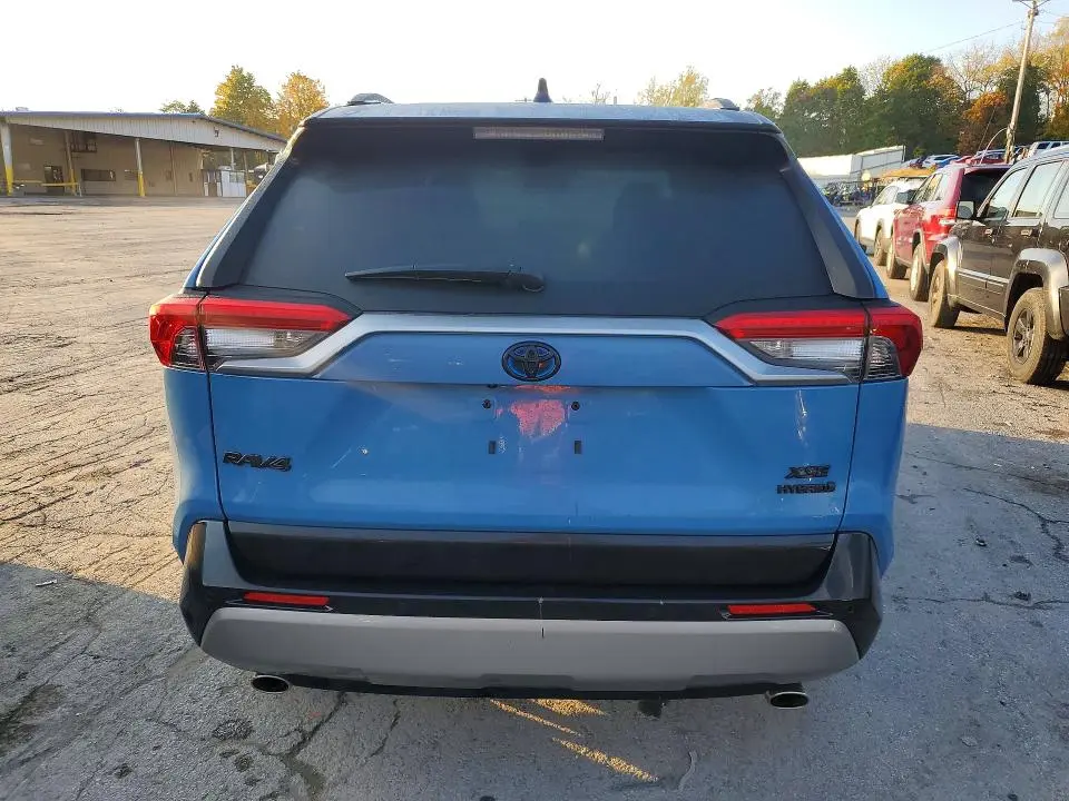 2024 TOYOTA RAV4 XSE  