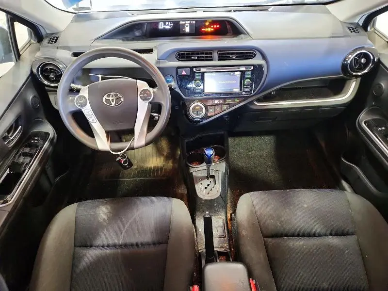 2016 TOYOTA PRIUS C THREE  