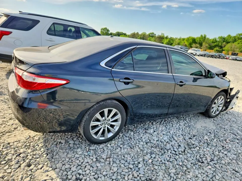 2016 TOYOTA CAMRY XLE  