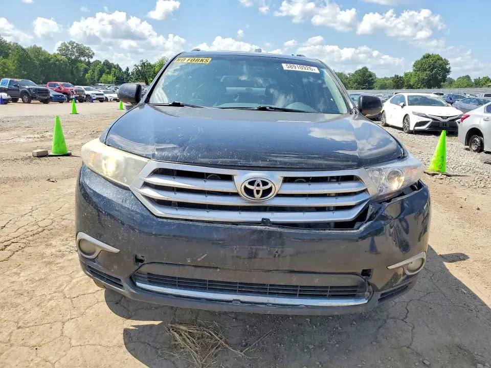 2013 TOYOTA HIGHLANDER LIMITED  