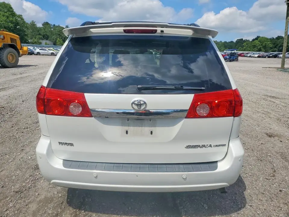 2010 TOYOTA SIENNA XLE LIMITED  
