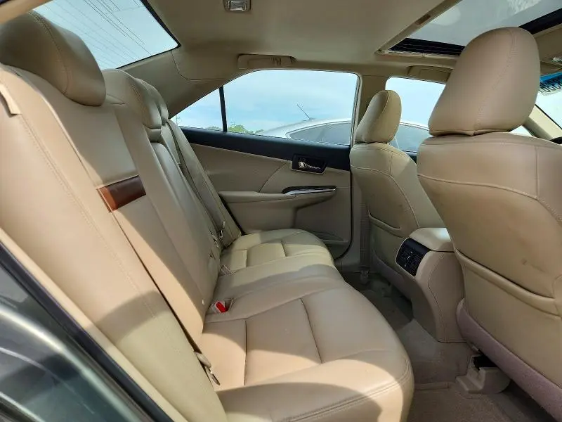 2012 TOYOTA CAMRY XLE  