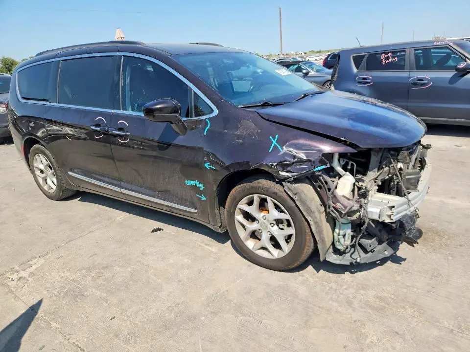 2017 CHRYSLER PACIFICA TOURING L  