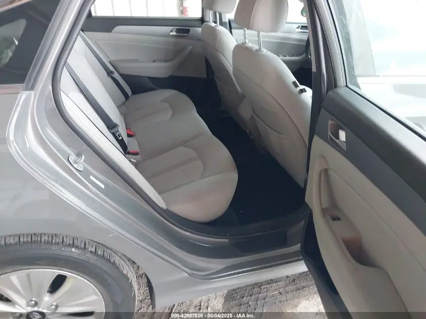 2019 HYUNDAI SONATA HYBRID SE