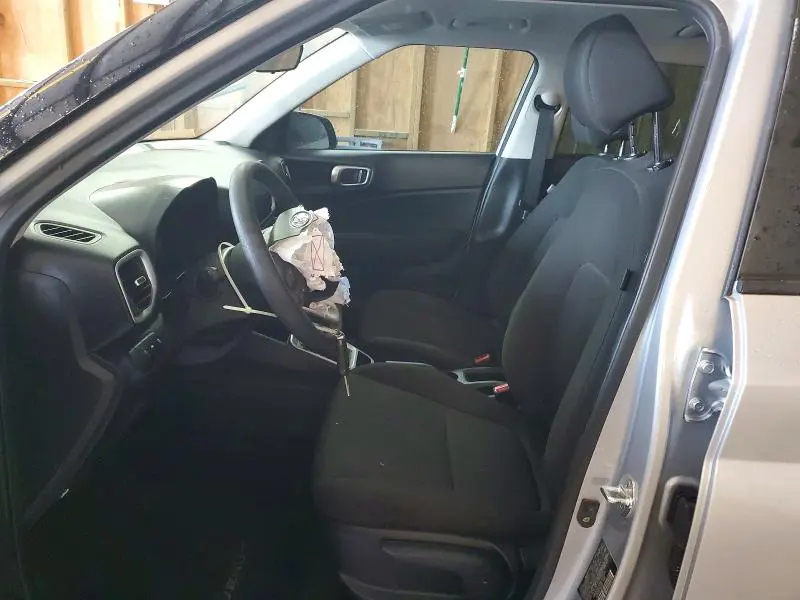2022 HYUNDAI VENUE SE  