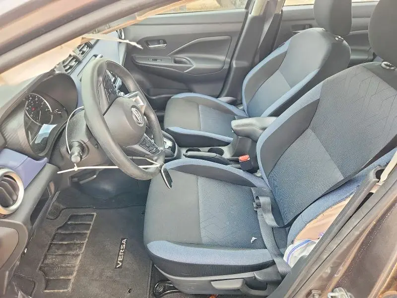 2024 NISSAN VERSA SV  