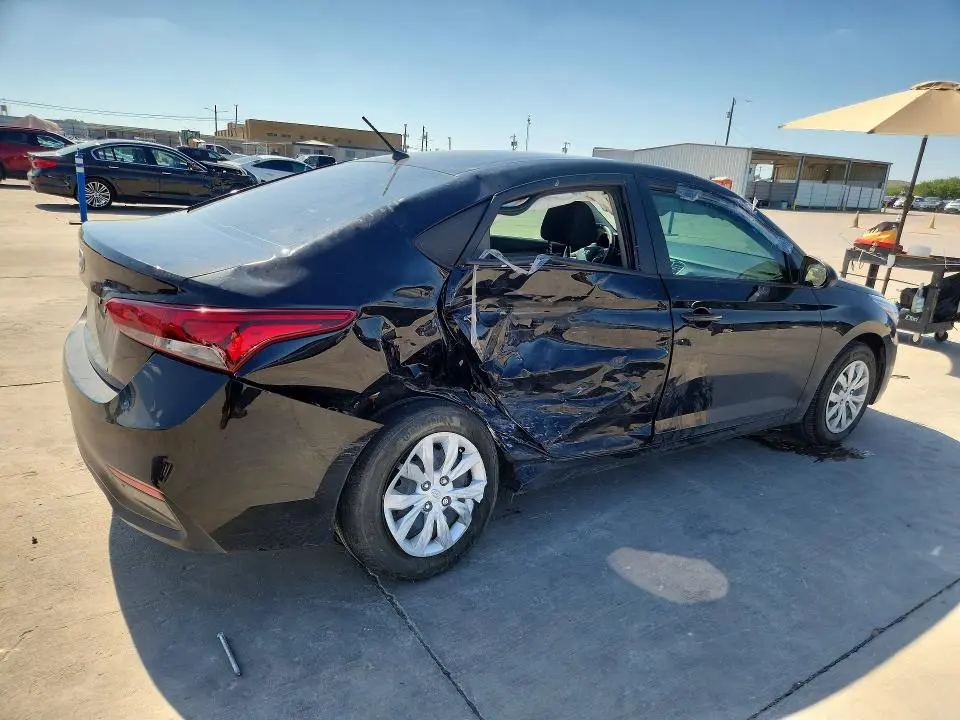 2022 HYUNDAI ACCENT SE  
