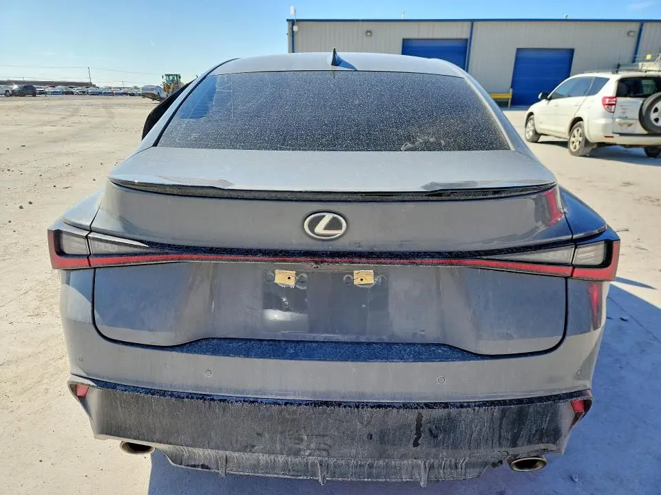 2024 LEXUS IS   