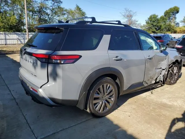 2024 NISSAN PATHFINDER SL  