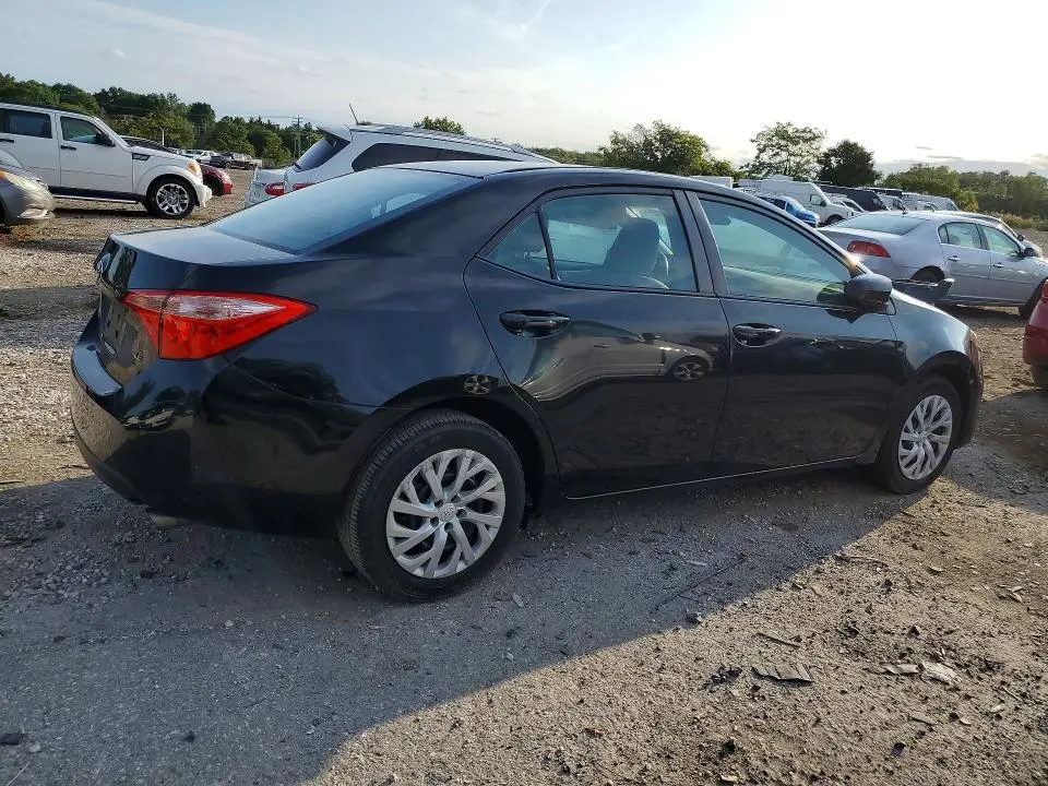 2017 TOYOTA COROLLA LE  