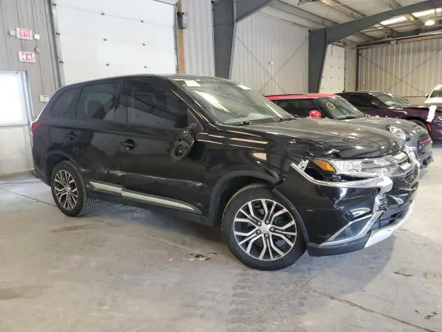 2018 MITSUBISHI OUTLANDER SE  