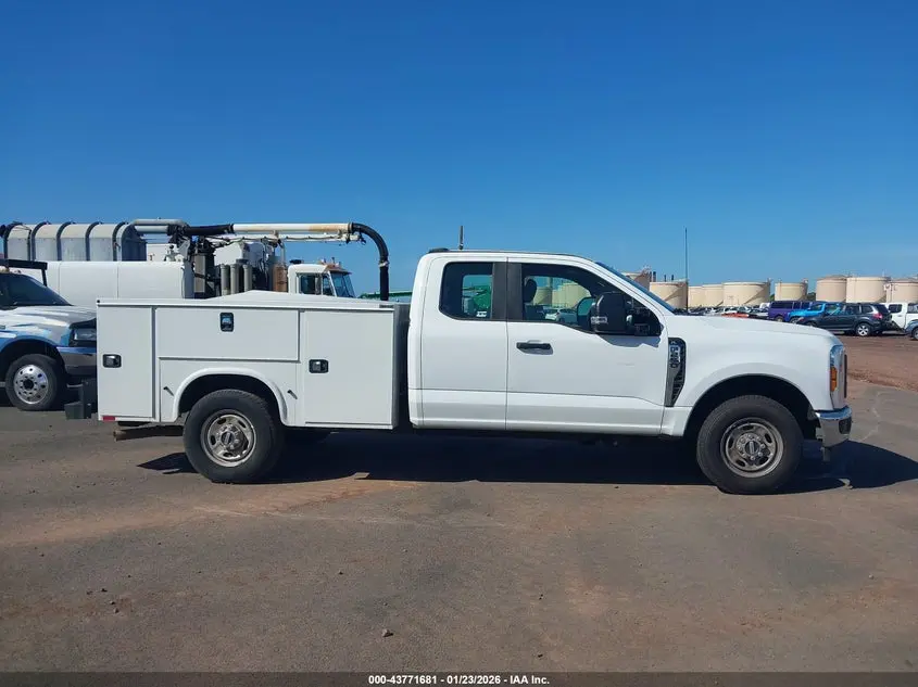 2024 FORD F-250 XL