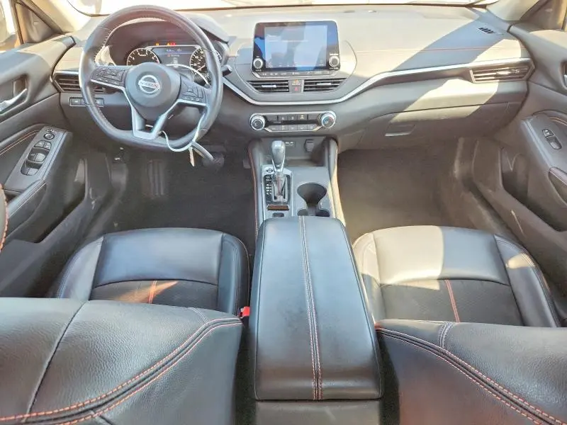 2022 NISSAN ALTIMA SR  