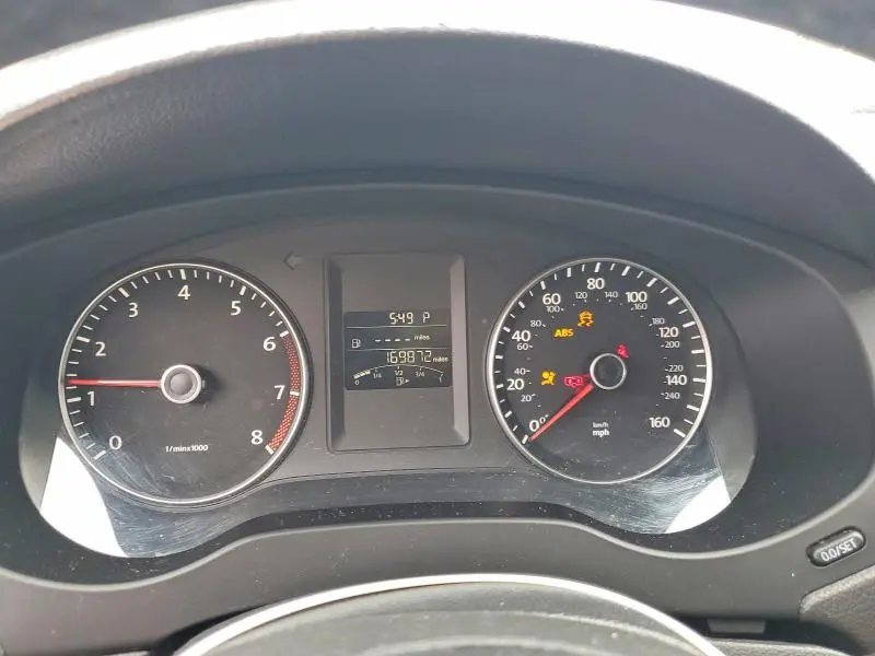 2013 VOLKSWAGEN JETTA SE  
