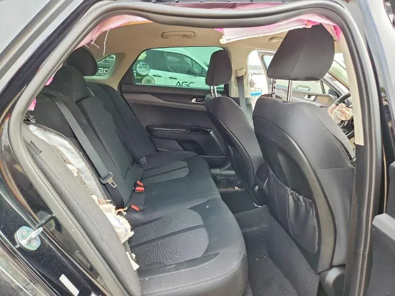 2021 KIA K5 LXS  