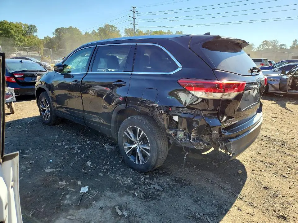 2017 TOYOTA HIGHLANDER XLE  