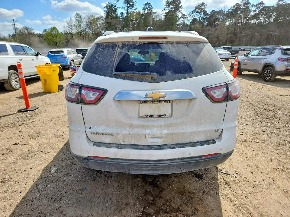 2017 CHEVROLET TRAVERSE LT  