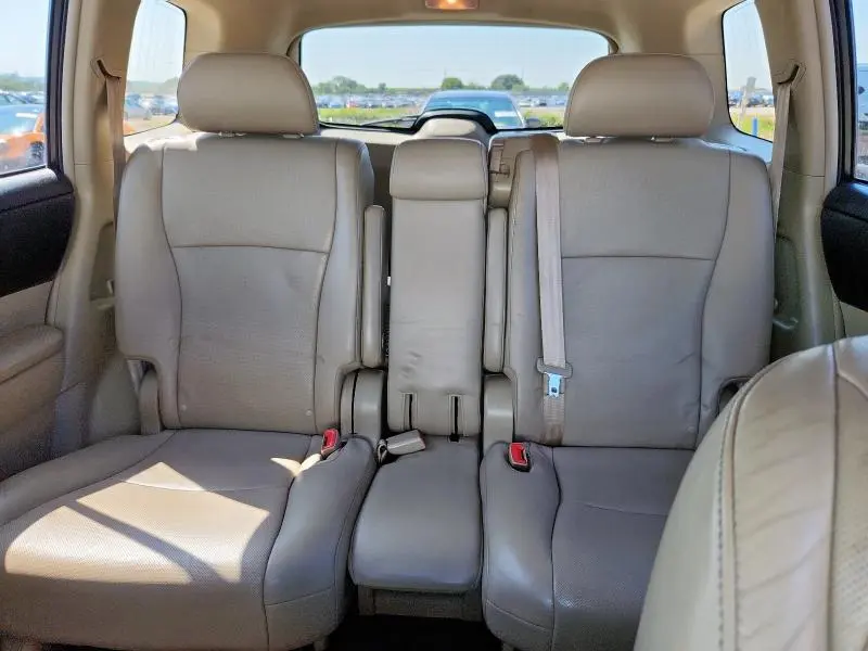 2012 TOYOTA HIGHLANDER LIMITED