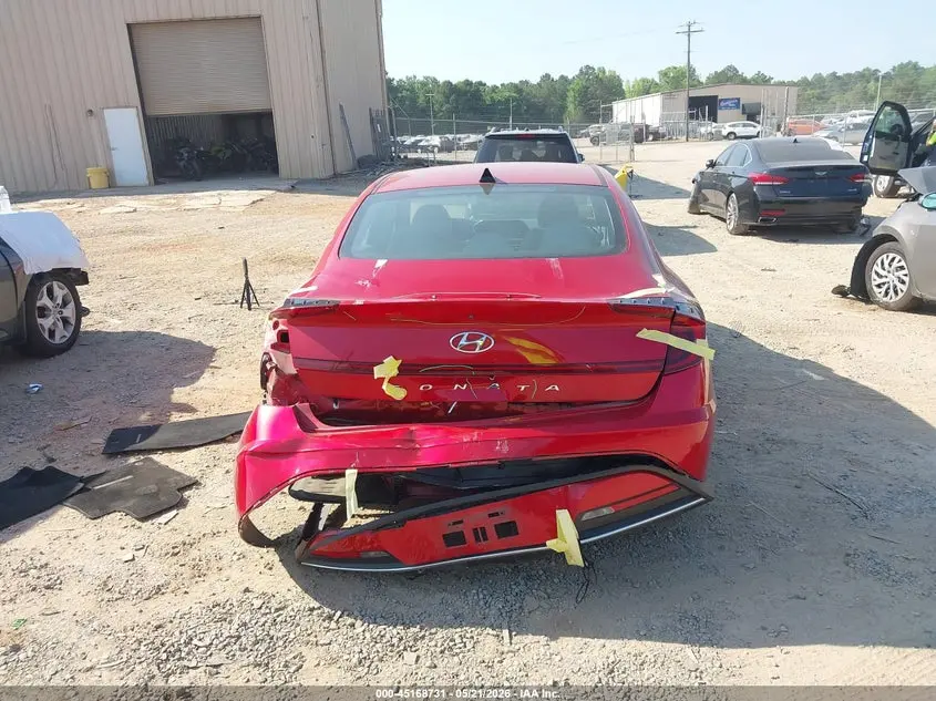 2022 HYUNDAI SONATA SE