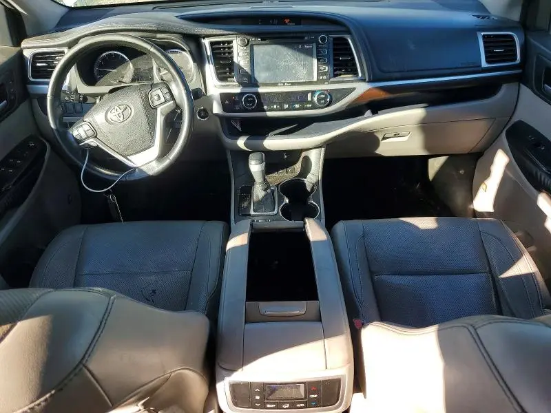 2015 TOYOTA HIGHLANDER LIMITED  