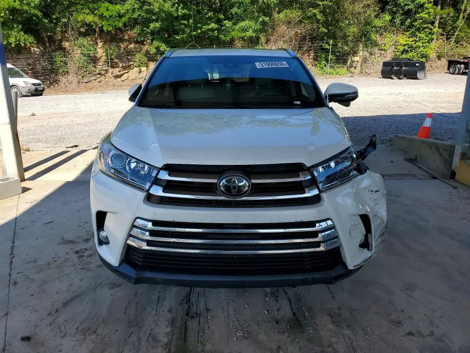 2017 TOYOTA HIGHLANDER LIMITED  
